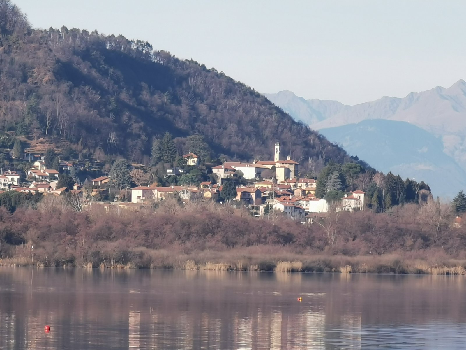Komabbio Ežeras - Lago di Comabbio | Secret World Trip Planner
