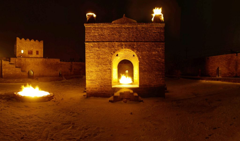 Ateshgah, el templo del fuego de Bakú