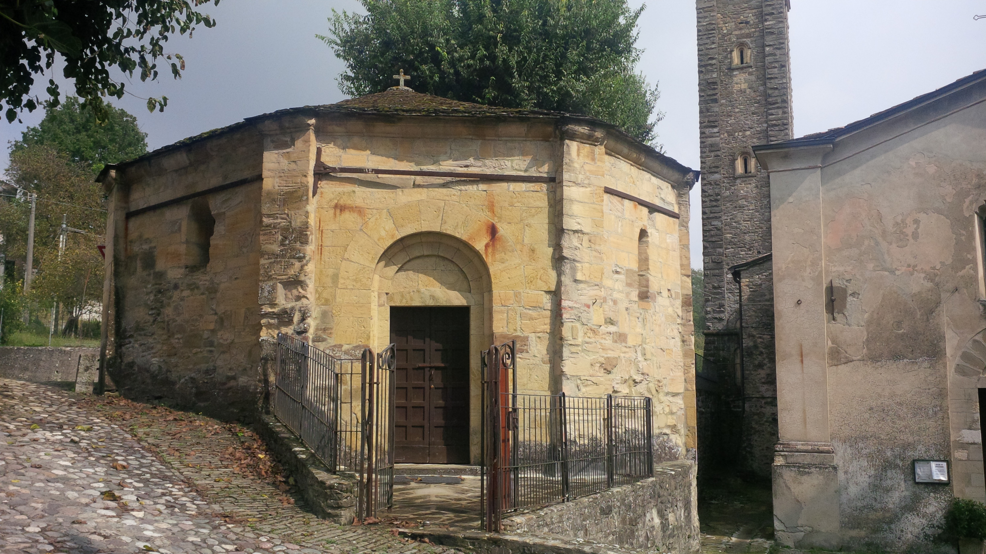 Kanisa la Parokia ya Serravalle