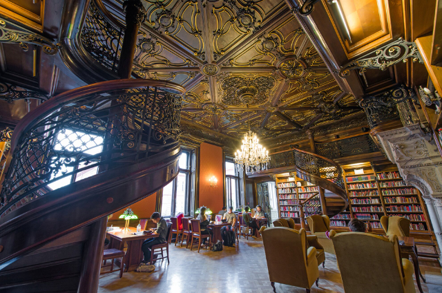 Metropolitan Ervin Szabó Library - Budapest | Secret World Trip Planner