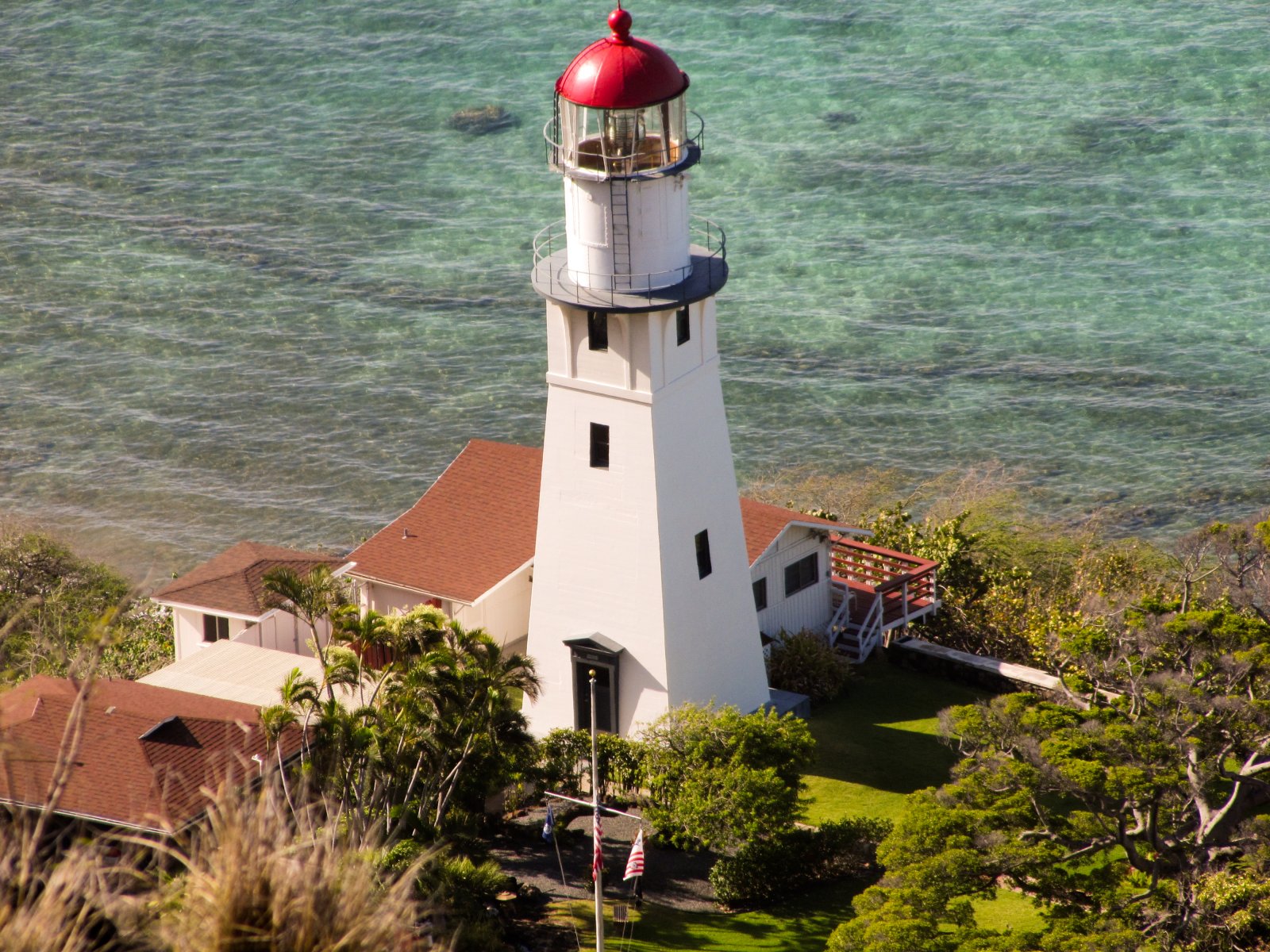 Diamond Head Itsasargia - Honolulu | Secret World Trip Planner
