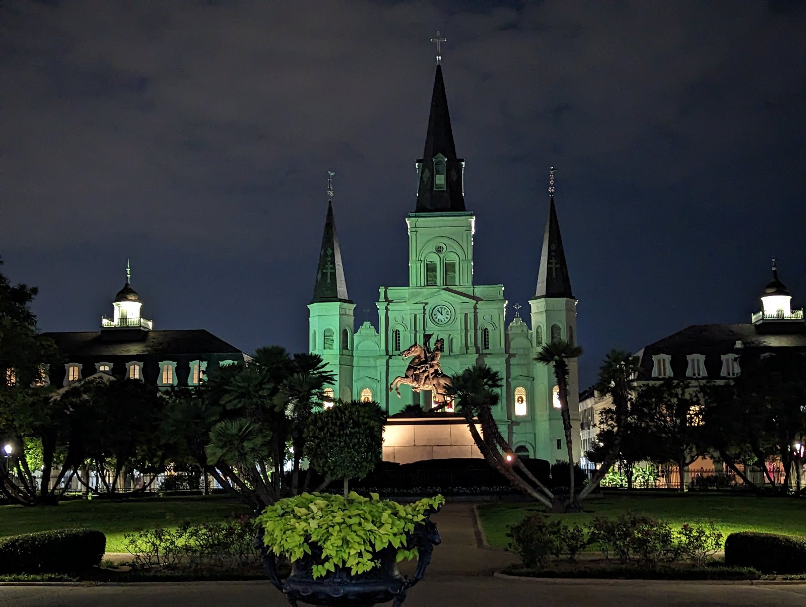Povijesna Francuska četvrt New Orleansa: Jackson ' s Square - New Orleans | Secret World Trip Planner