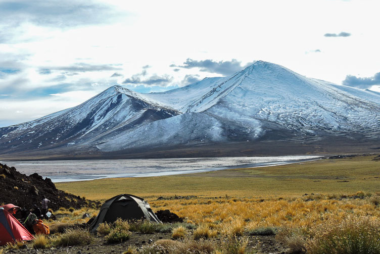 Argentina: Laguna di Vólcan Tromen - Laguna Tromen | Secret World Trip Planner