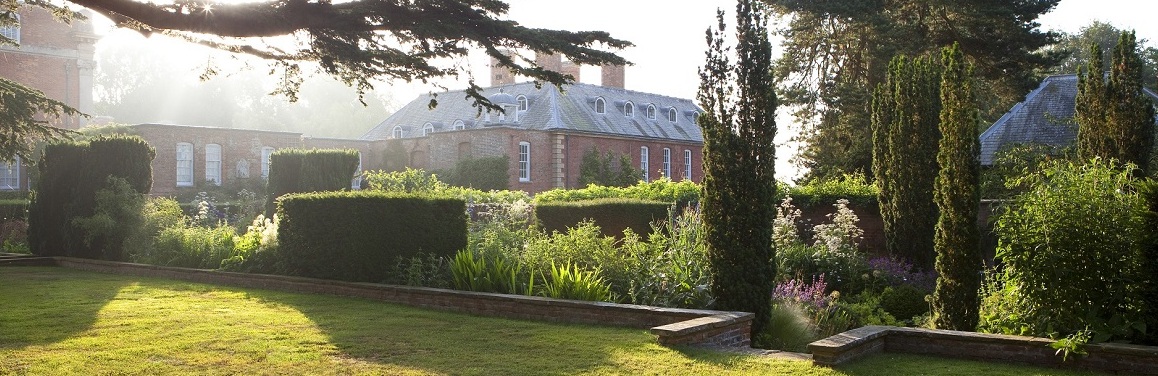 Cottesbrooke itu Ratu Anne house - Cottesbrooke Gardens | Secret World Trip Planner