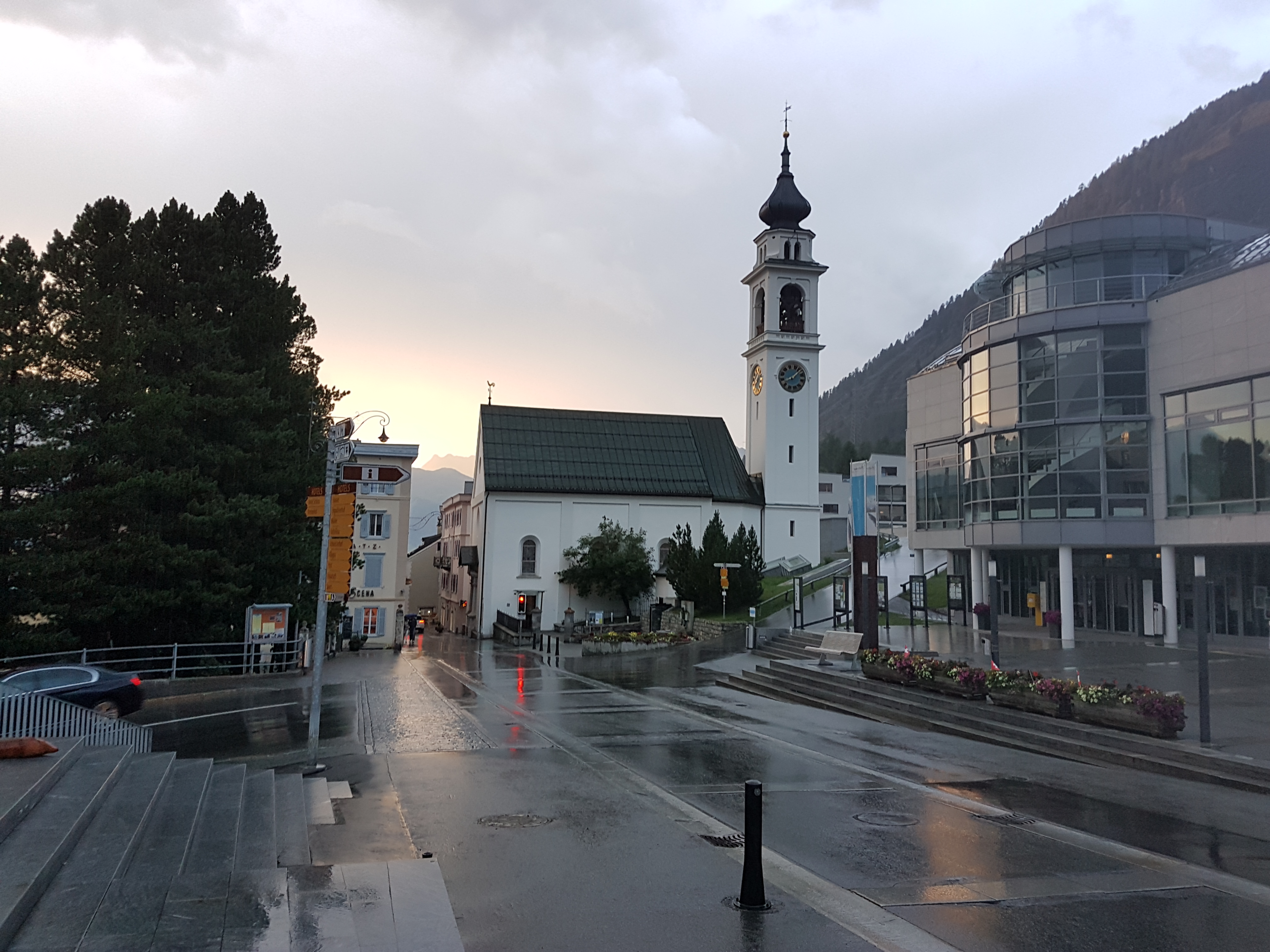 Pontresina, medzi voňavými borovicovými a smrekovcovými lesmi - Pontresina | Secret World Trip Planner