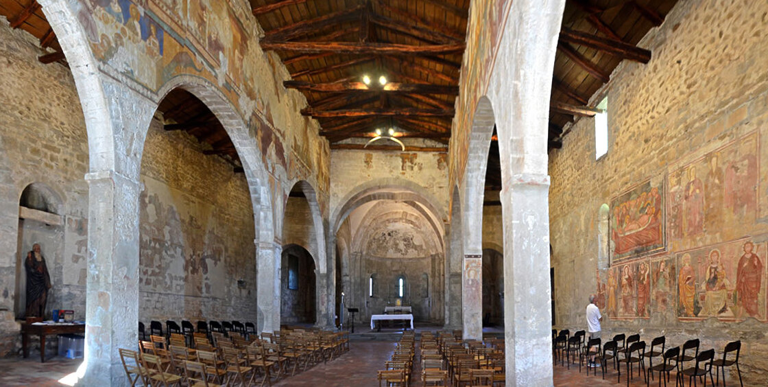Церква Святого Георгія і його красиві фрески - Almenno San Bartolomeo | Secret World Trip Planner