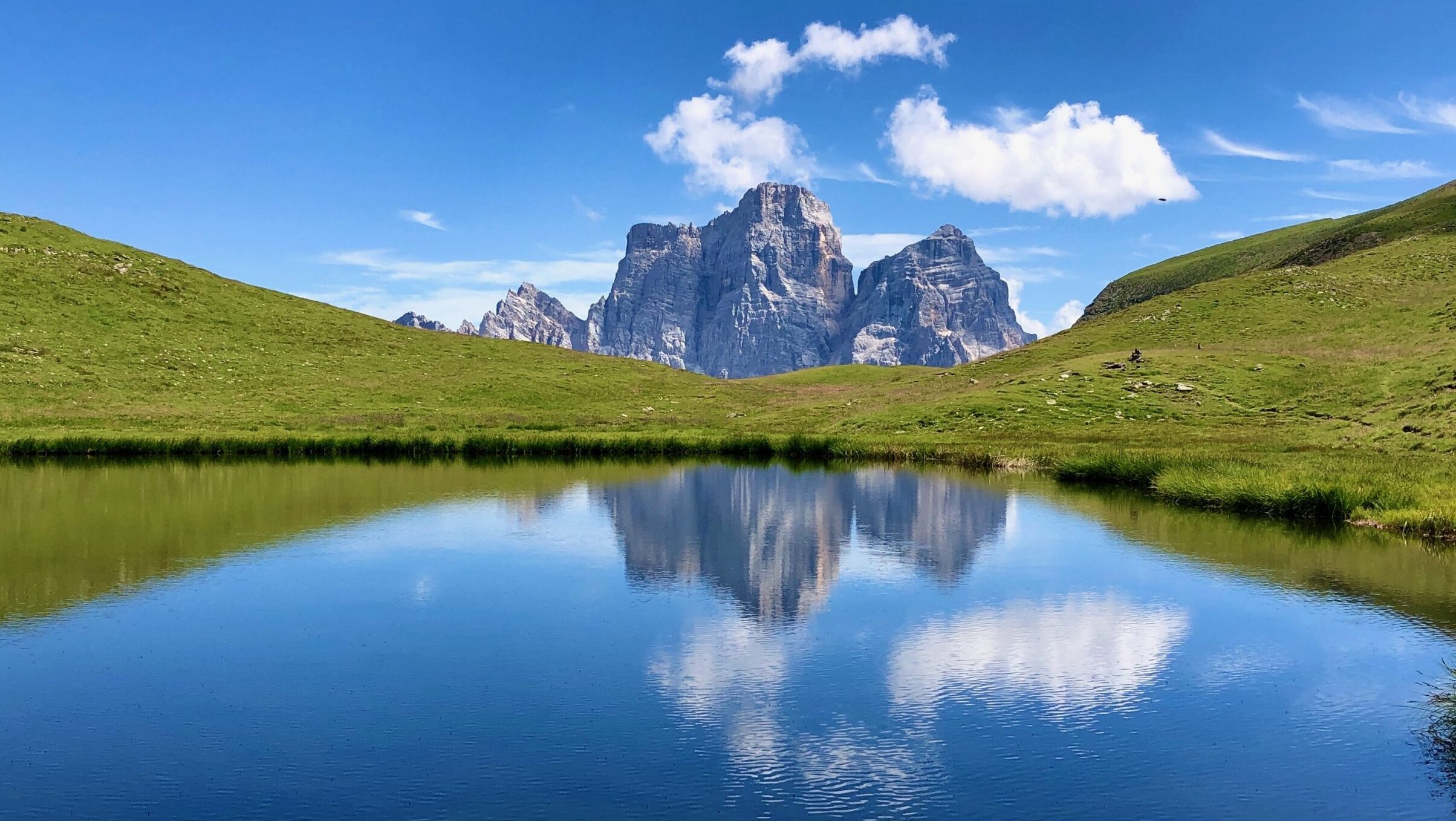 Loch na é a baste, a jewel ag airde ard - Lago delle Baste | Secret World Trip Planner