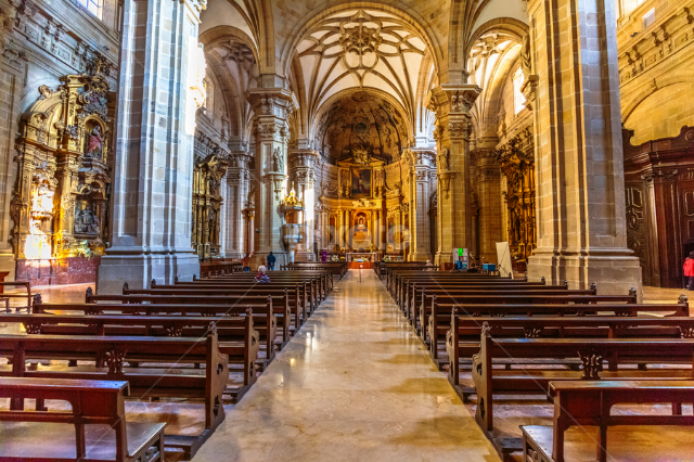 Bazylika Matki Bożej Chrobrej - Donostia | Secret World Trip Planner
