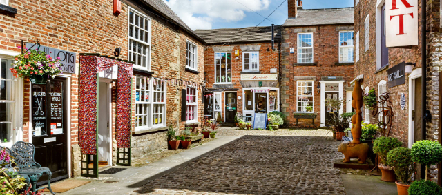 நார்ஸ்பரோ - Knaresborough | Secret World Trip Planner