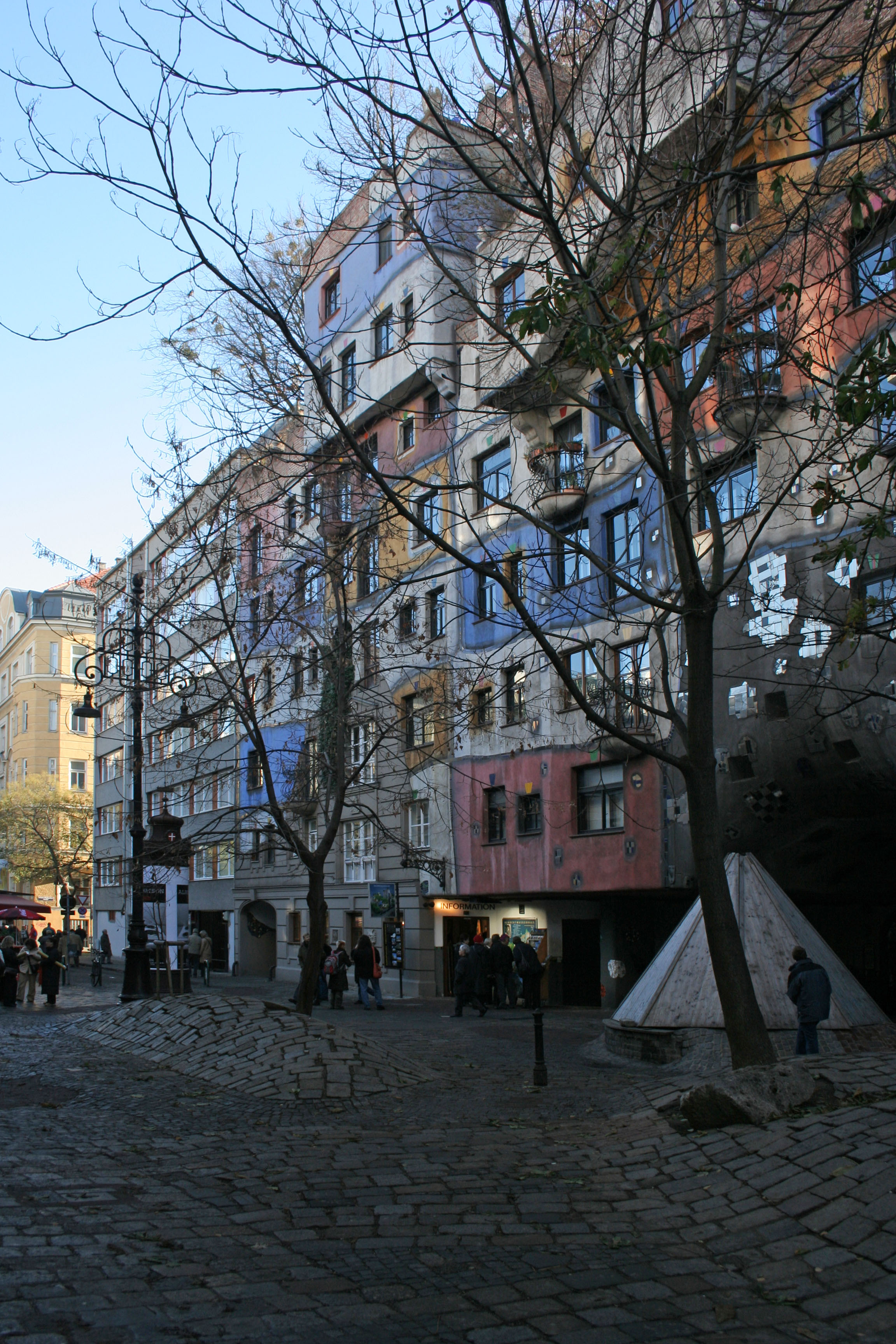 Hundertwasserhaus, zgrada u boji - Wien | Secret World Trip Planner