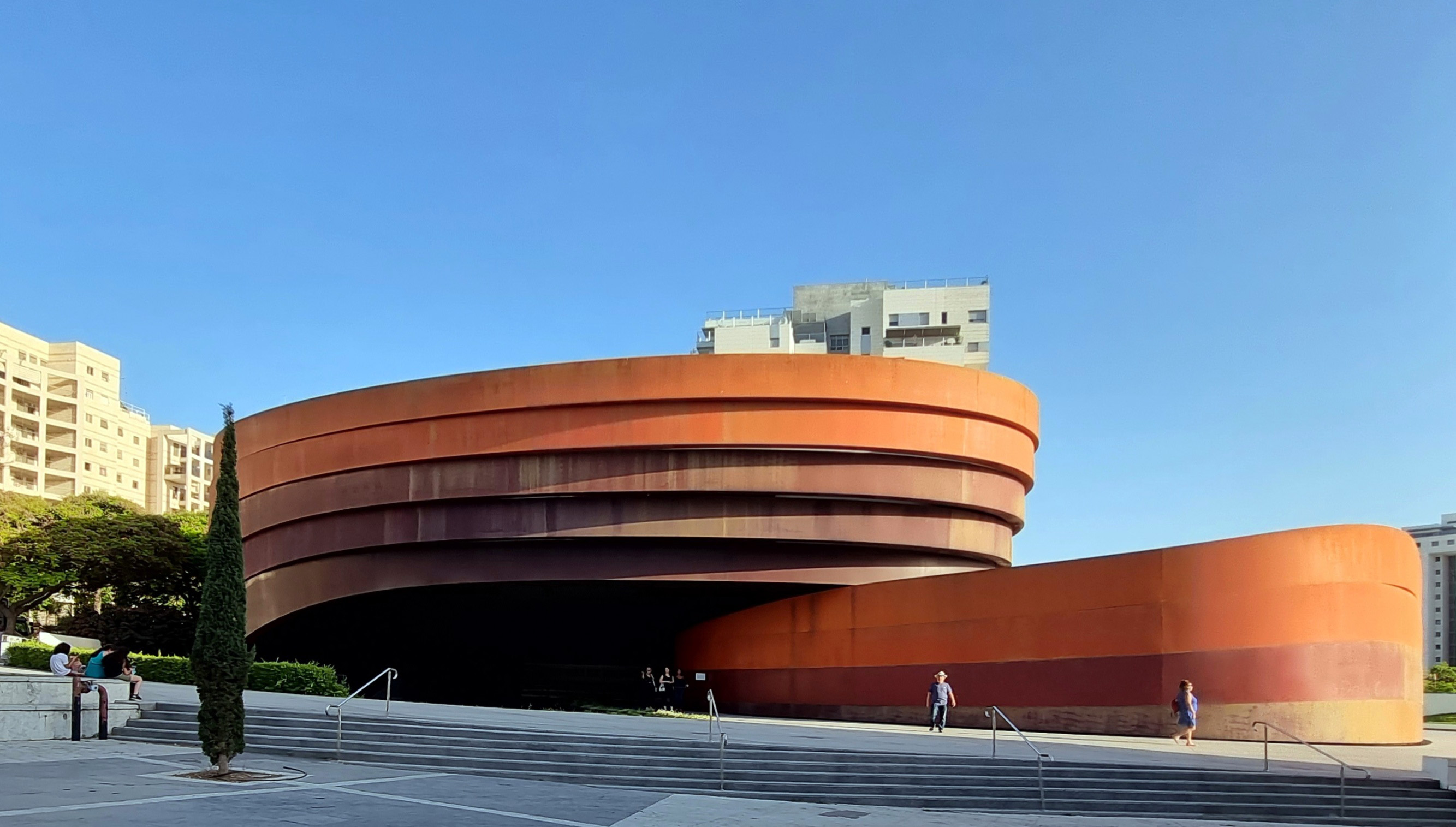 ڈیزائن میوزیم حولون - Holon | Secret World Trip Planner