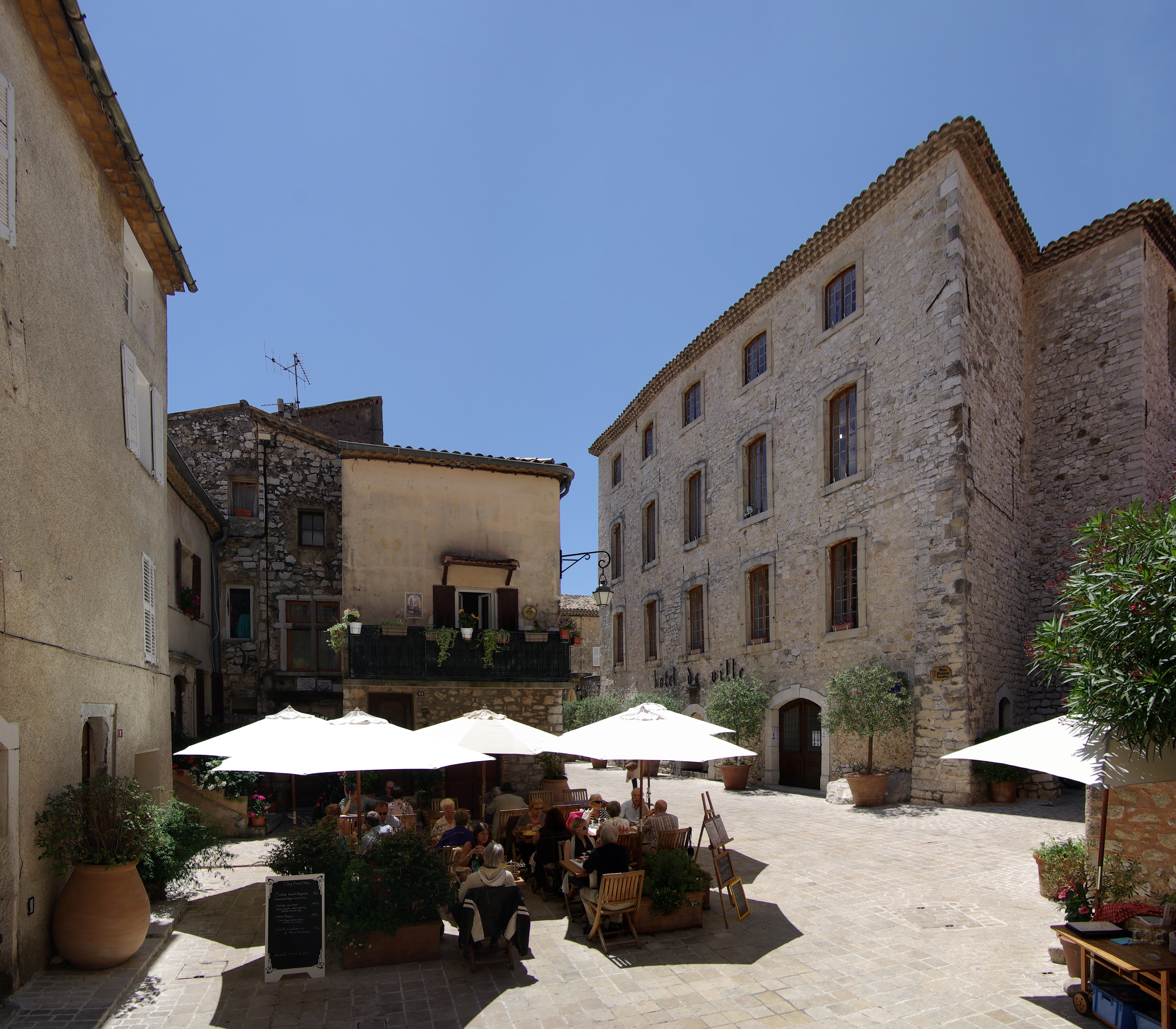 Tourrettes sur Loup,kijiji cha violets - Tourrettes-sur-Loup | Secret World Trip Planner