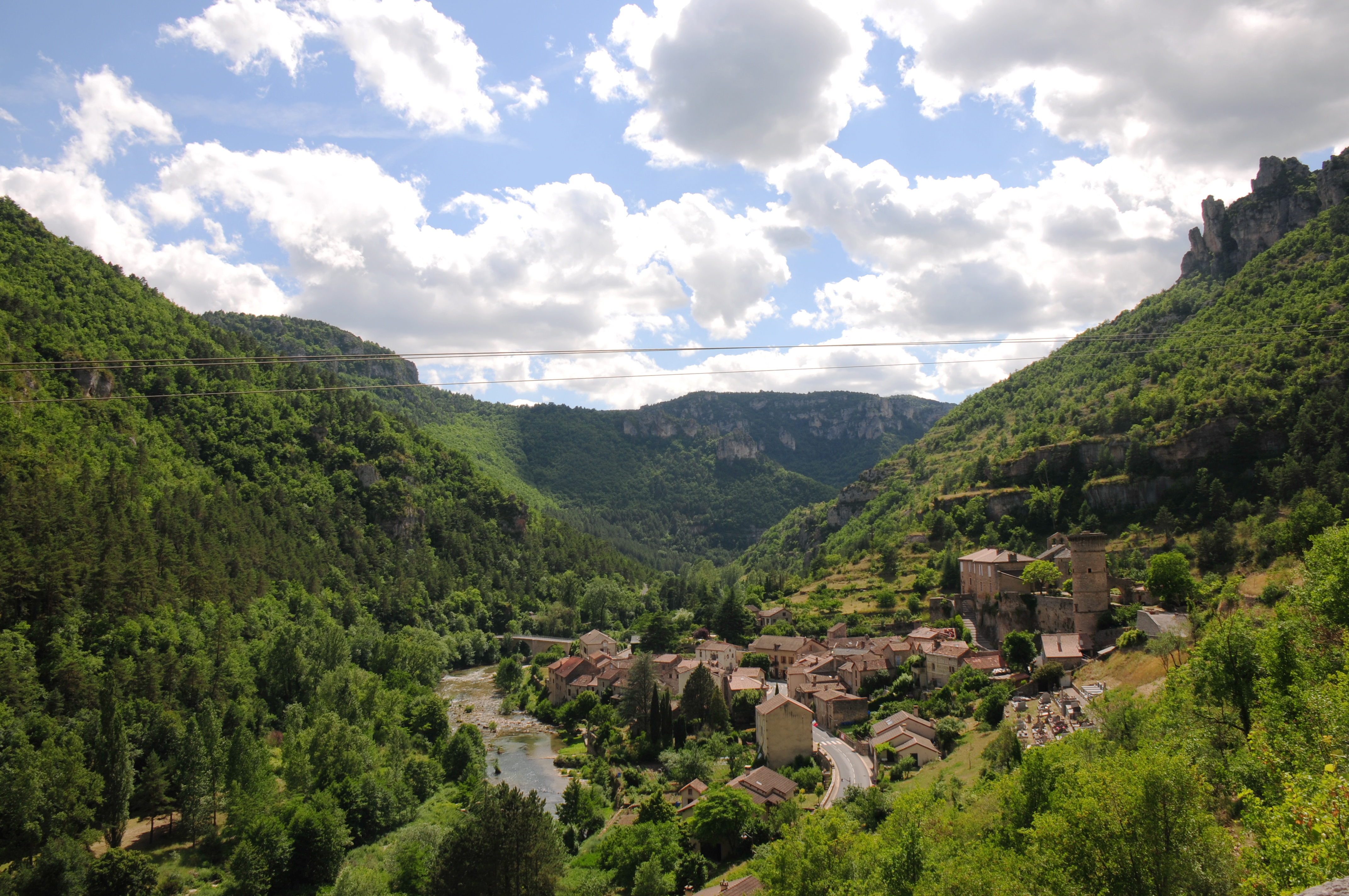 Dourbie Jõe kurud - La Roque-Sainte-Marguerite | Secret World Trip Planner