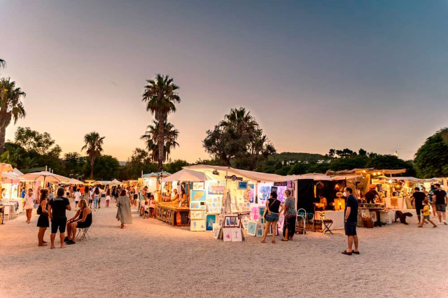Mercat de las Dalias, o Mercado Hippie de Ibiza - San Carlos | Secret World Trip Planner