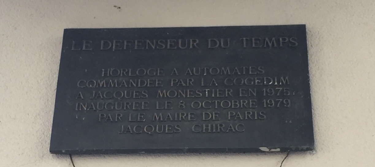 Le Défenseur du temps de Jacques Monestier à Paris - Paris | Secret World Trip Planner