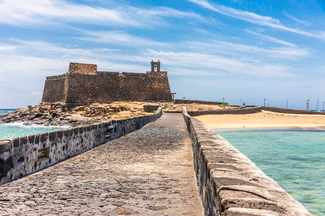 ปราสาทเซนต์คาเบรียล - Arrecife | Secret World Trip Planner