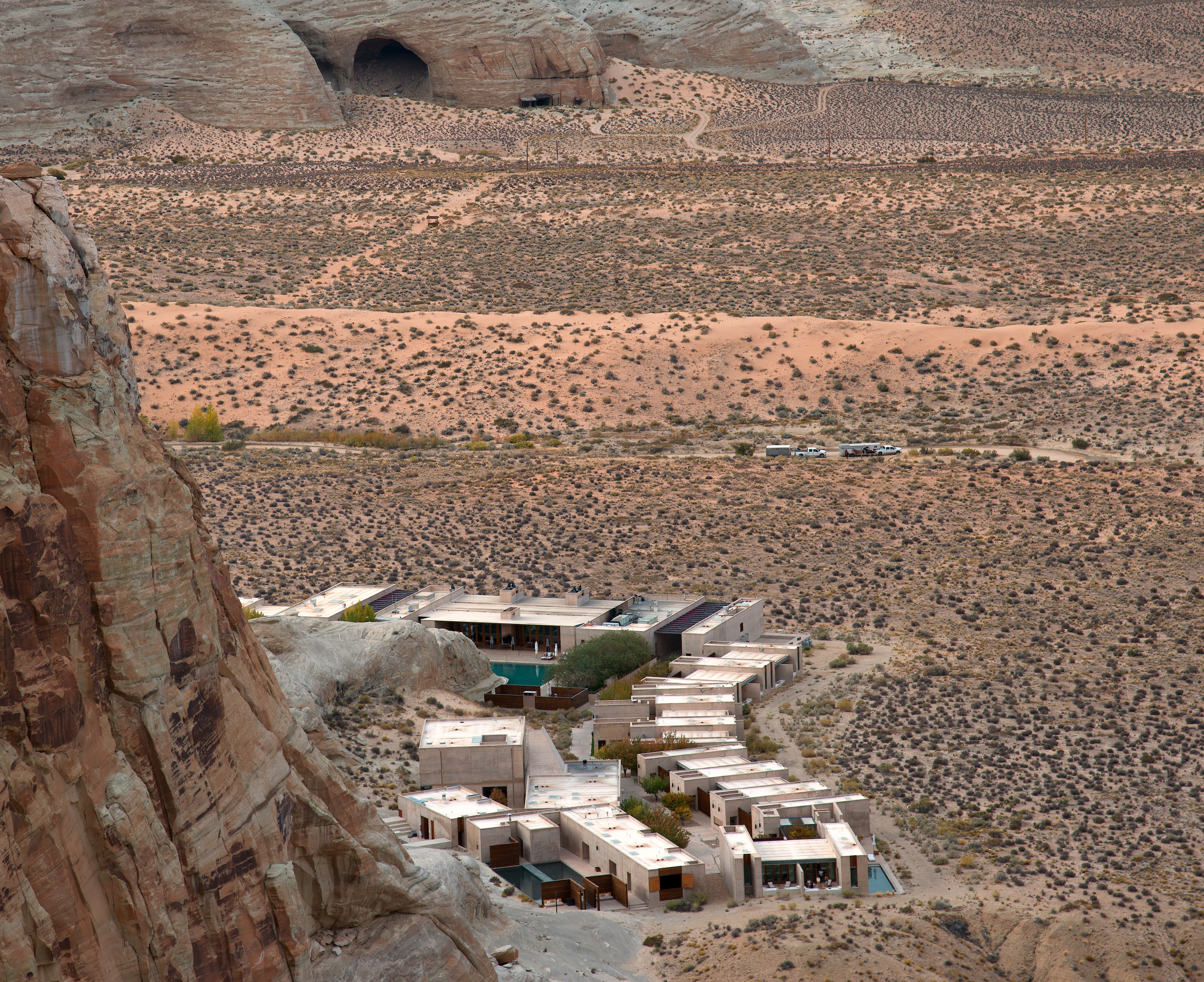A escada aérea do Pico da caverna em Amangiri, Utah - Canyon Point | Secret World Trip Planner