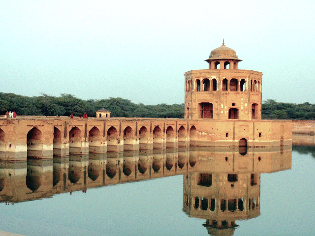 Hiran Minar - Sheikhupura | Secret World Trip Planner