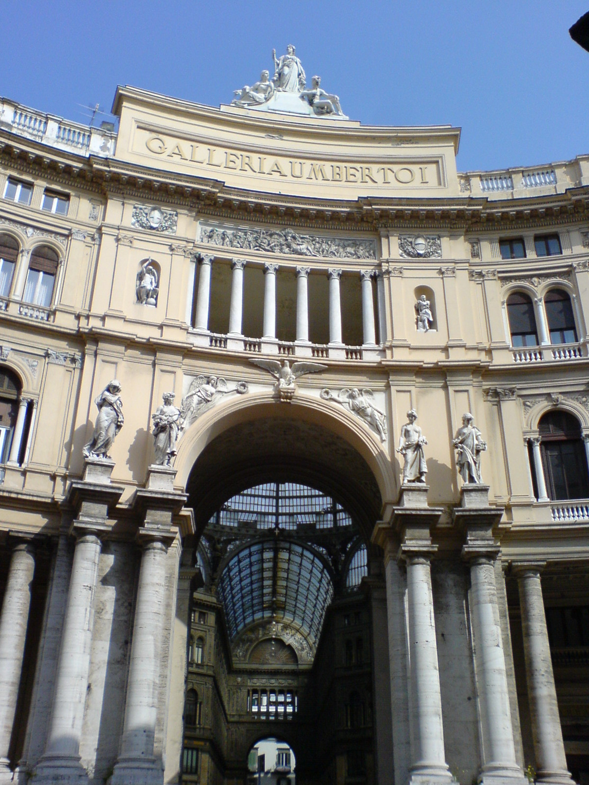 Galerie Umberto I - Napoli | Secret World Trip Planner