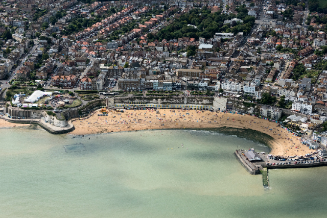 Shkallët e gjera - Broadstairs | Secret World Trip Planner