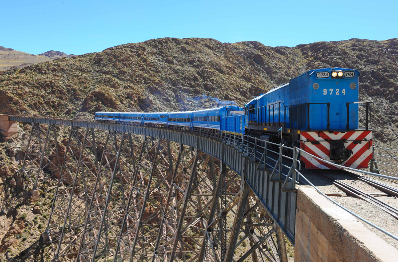 Trena Hodeietara, Argentina