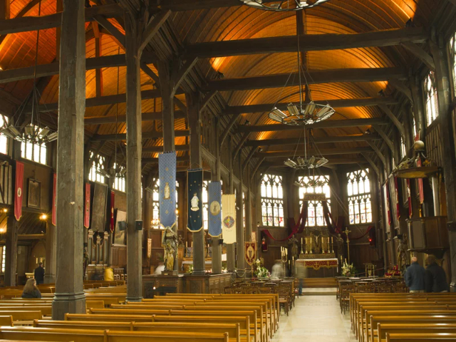 Gereja St. Catherine - Honfleur | Secret World Trip Planner