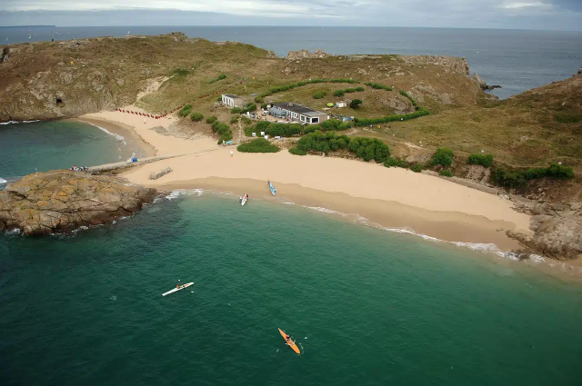 Ang mga kuta sa Cézembre Island - Saint-Malo | Secret World Trip Planner