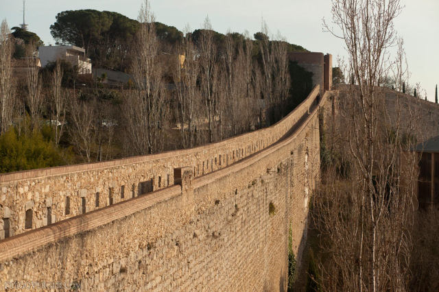 The Walls of Girona – Walking Through Centuries Above the City - Girona | Secret World Trip Planner