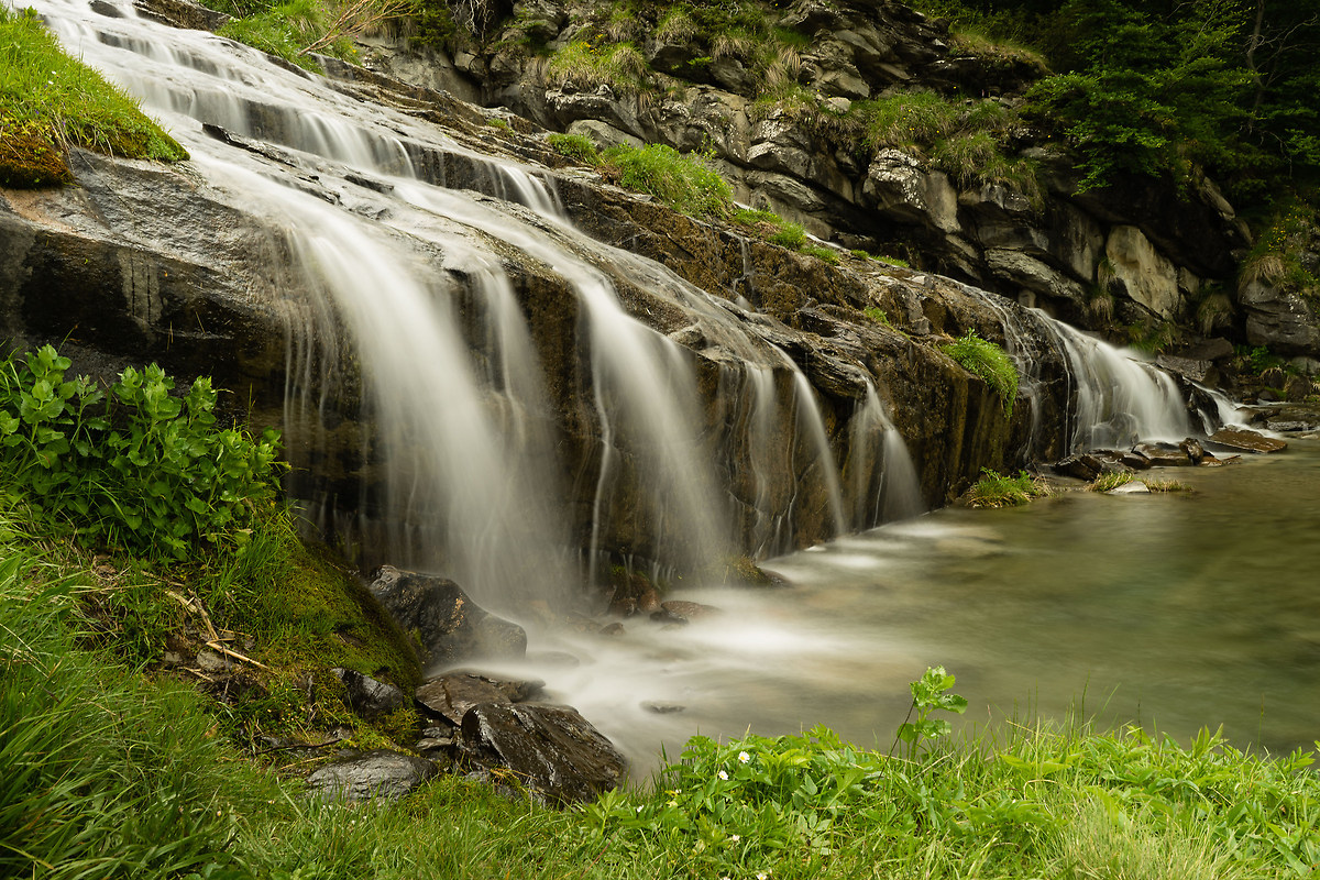 Vallei van 100 watervallen - Cesacastina | Secret World Trip Planner