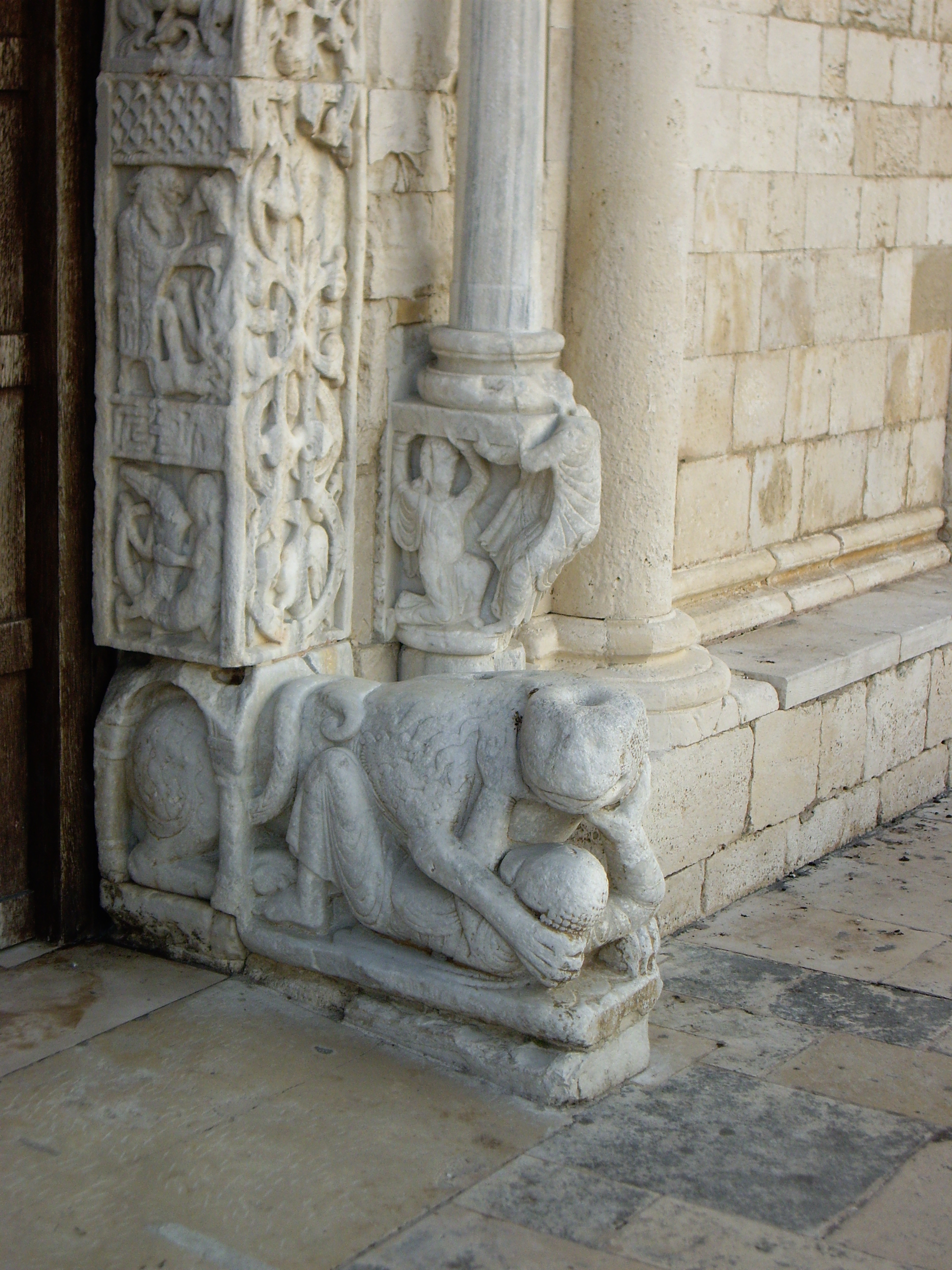 Katedralja e Tranit - Trani | Secret World Trip Planner