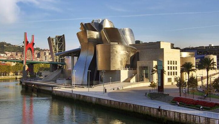 Guggenheim-Museum Bilbao - Bilbo | Secret World Trip Planner