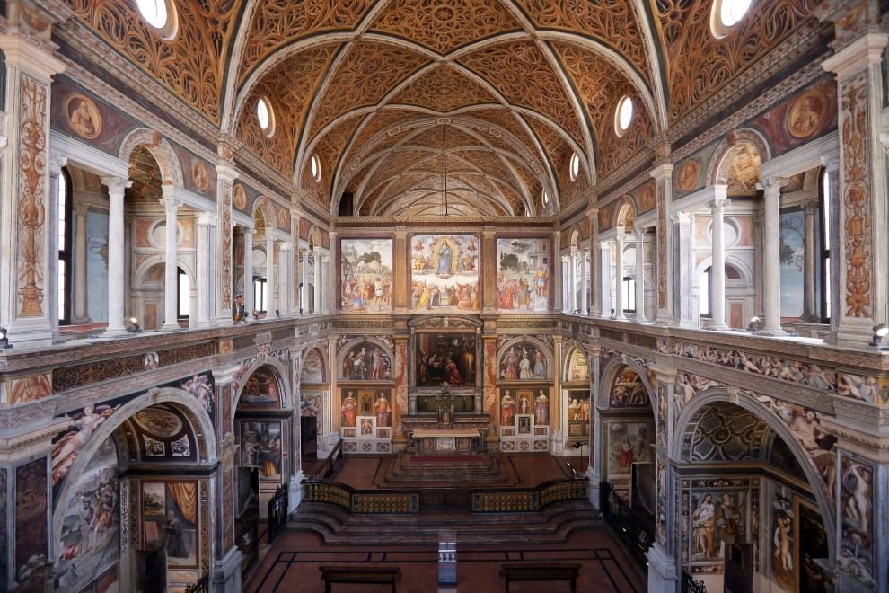 Kostel San Maurizio Al Monastero Maggior ...