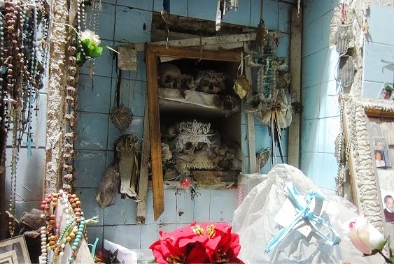 Arkodagi Santa Mariya delle Anime del Purgatorio cherkovi - Napoli | Secret World Trip Planner