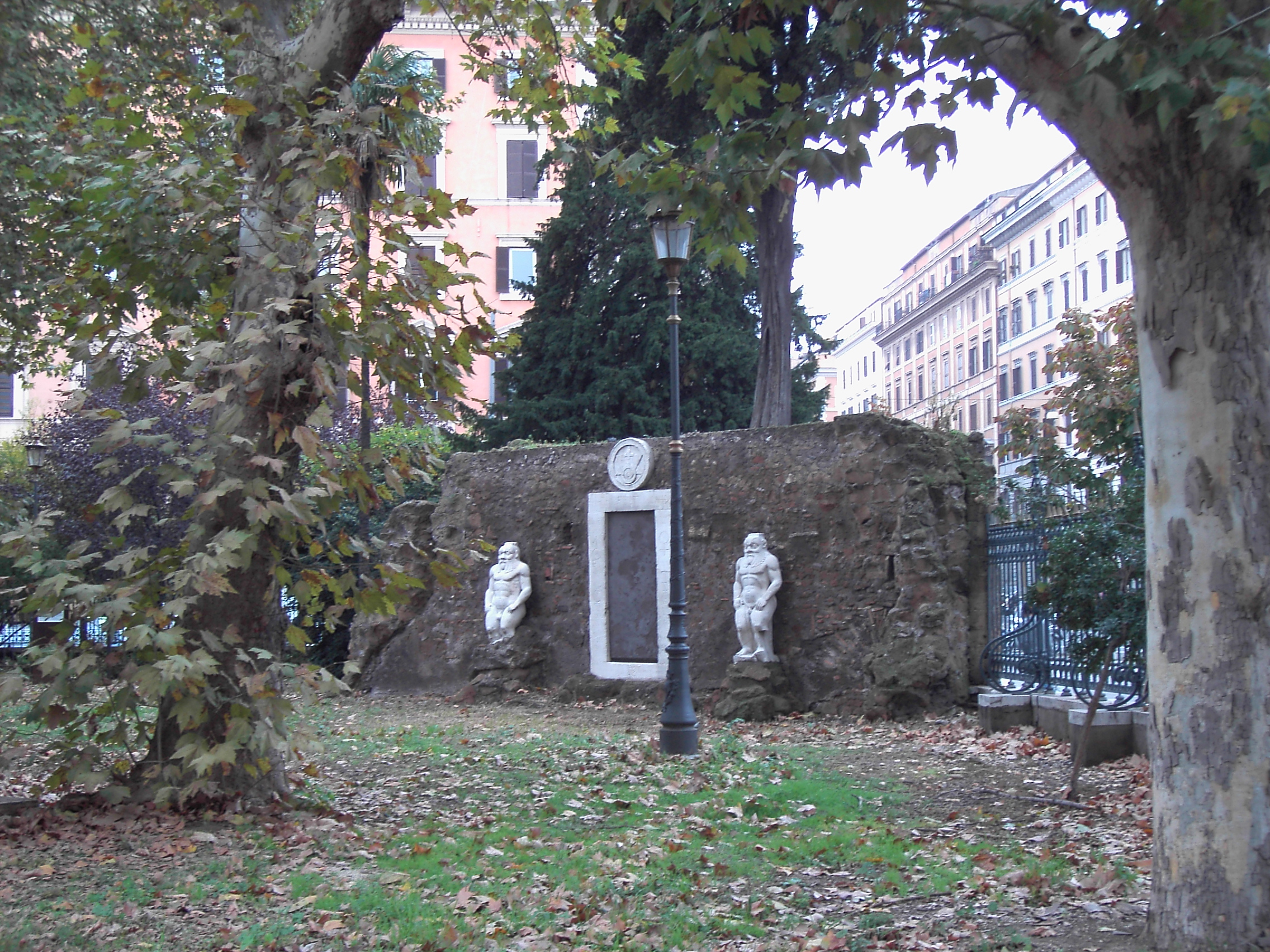 La porta alquímica De Roma