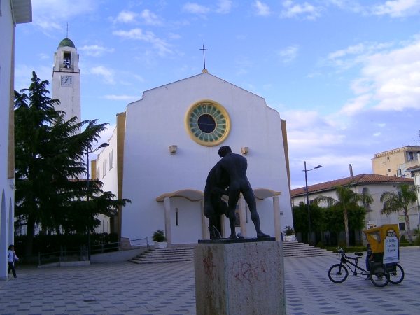 Estatua de Hércules y el león