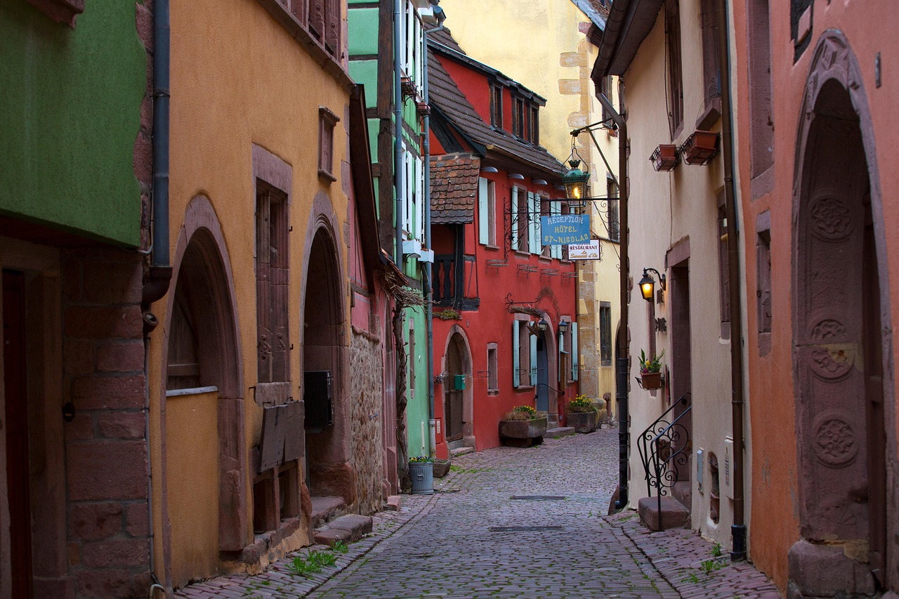 Bukuria dhe Bisha - Riquewihr | Secret World Trip Planner