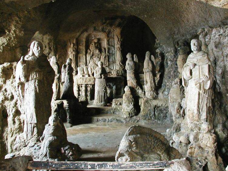 ক্যালাব্রিয়া / পিজো ক্যালারো: শিলে চার্চ - Pizzo | Secret World Trip Planner