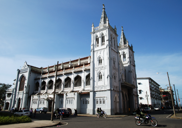 Katedral Immaculate Conception - Colón | Secret World Trip Planner