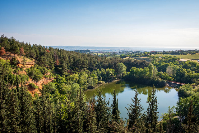 Thermi Dam: Spokojne miejsce na łonie natury - Thermi | Secret World Trip Planner