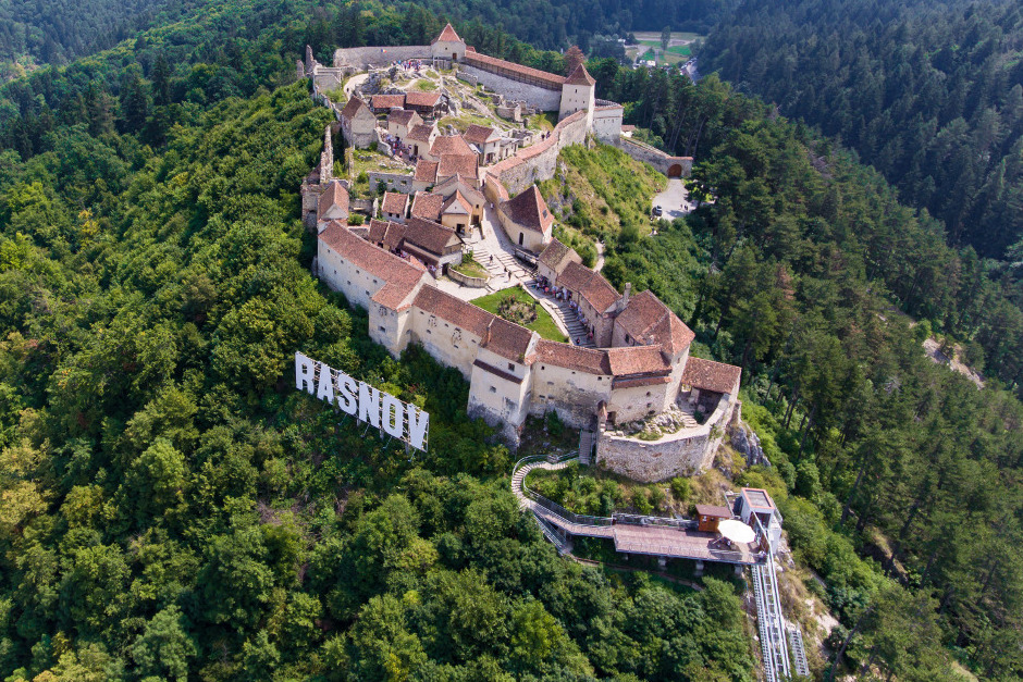 Transylvania | Rasnov lan Citadel - Râșnov | Secret World Trip Planner
