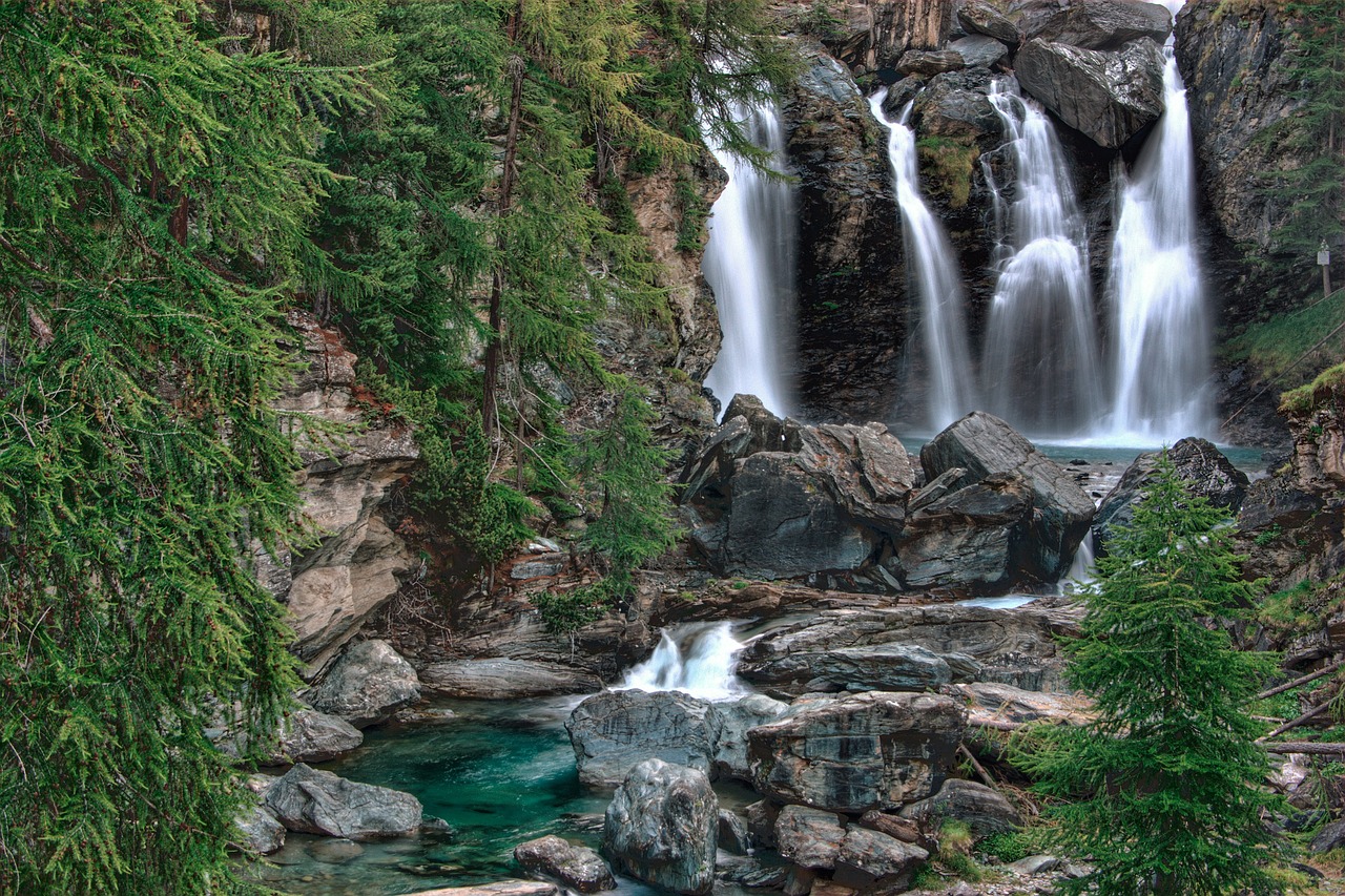 Cogne | Cascate di Lillaz - Lillaz, Cogne | Secret World Trip Planner