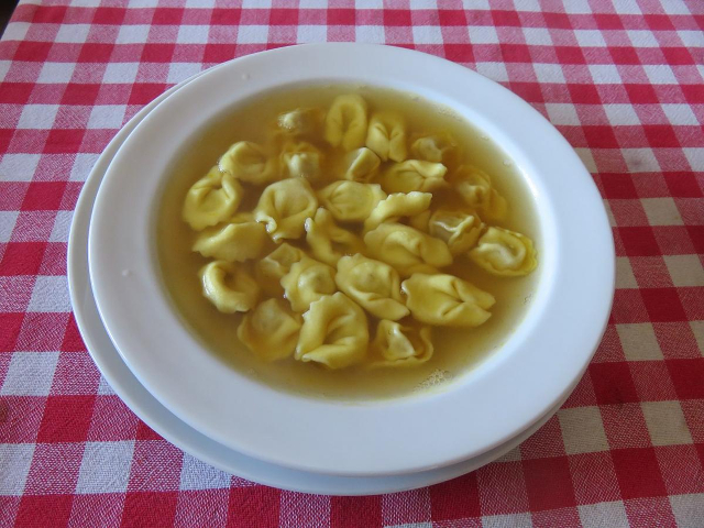 Cappelletti σε ζωμό - Rimini | Secret World Trip Planner