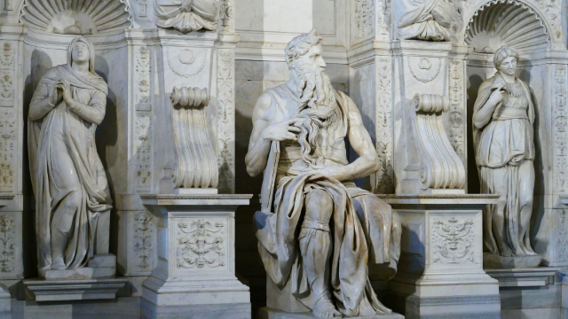 Michelangelo's Moses - Roma | Secret World Trip Planner