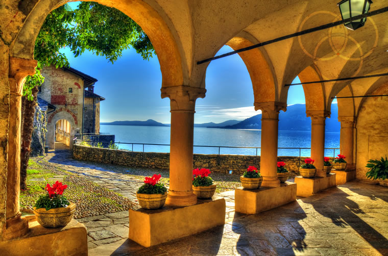 Samostan Santa Caterina del Sasso