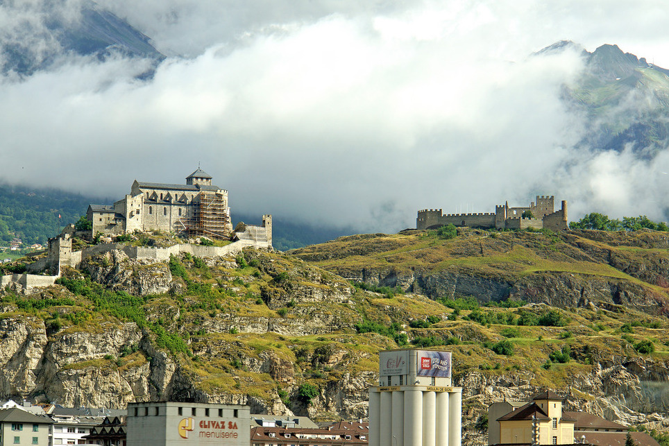 Città di Sion, le rovine del castello di Tourbillon - Sion | Secret World Trip Planner
