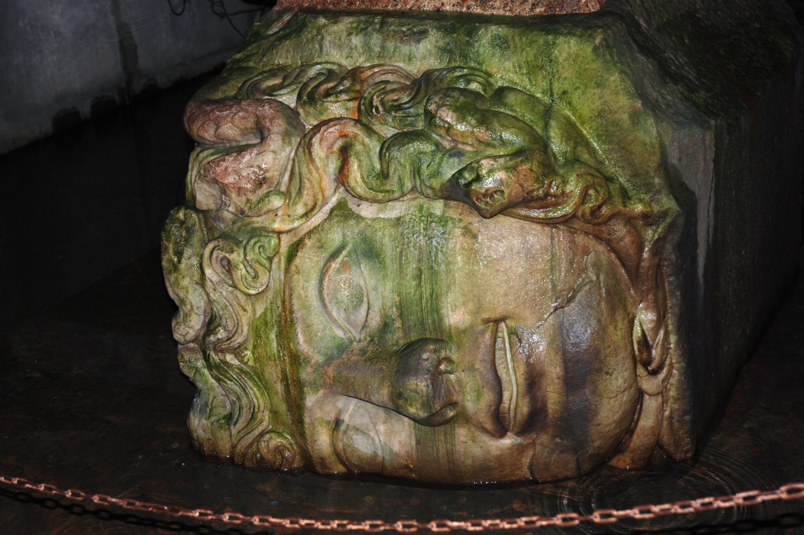 Istanbul: Basilica Cistern - Yerebatan Cd. 1/3 | Secret World Trip Planner