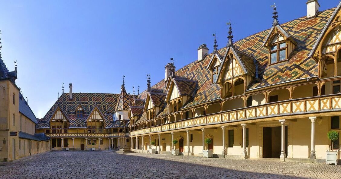 Beaune è come entrare in una favola - Beaune | Secret World Trip Planner