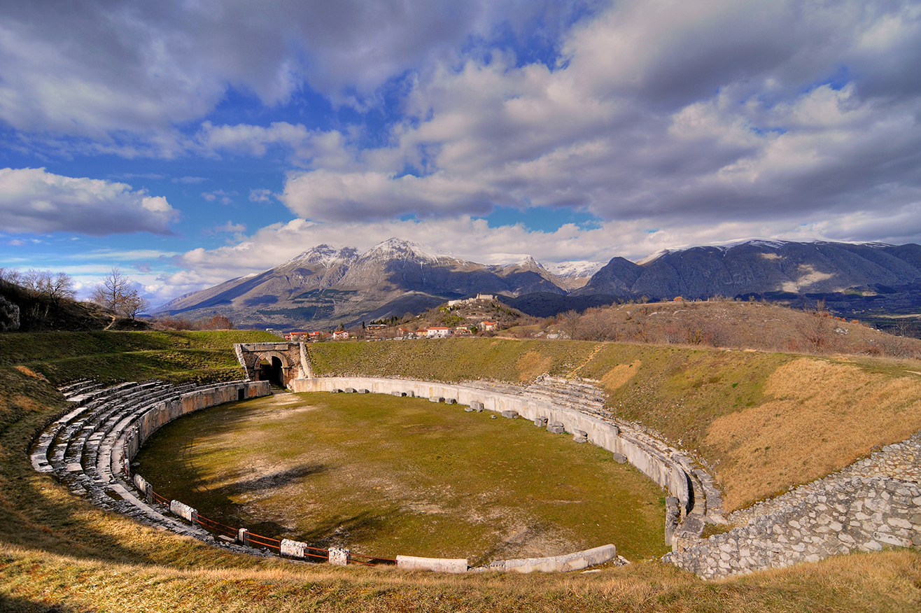 Starodavna Latinska kolonija Alba Fucens - Via Alba Fucens | Secret World Trip Planner