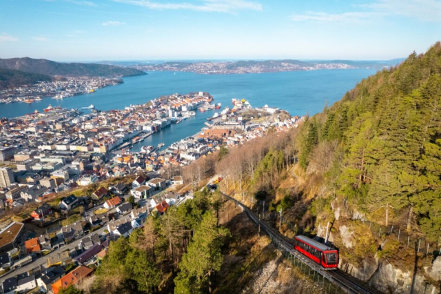 El funicular de Fløyen - Fløyen | Secret World Trip Planner