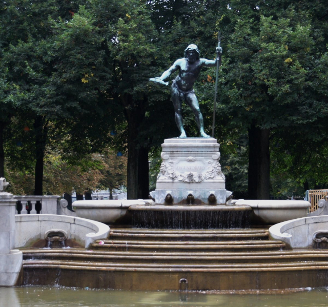 Fuente del Padre Rin - München | Secret World Trip Planner